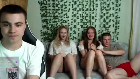 Adam  Alaria  Alice  Alex online show from July 29, 8:51 pm