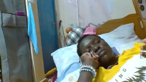 pinah1997 online show from March 24, 3:11 am