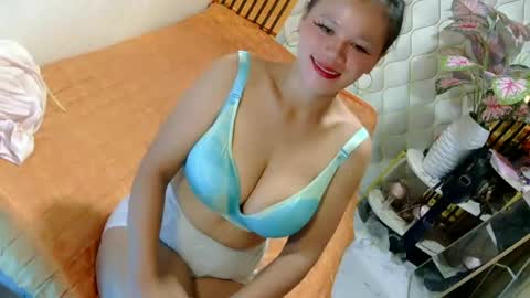 IM FLOR online show from June 15, 11:29 pm