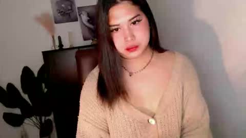 Snapshot of pinay_ivy chatting on April 24, 1:41 am Ivy Morningstar online show from April 24, 1:41 am