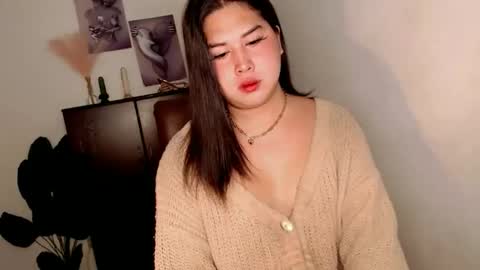 Snapshot of pinay_ivy chatting on May 18, 12:29 am Ivy Morningstar online show from May 18, 12:29 am