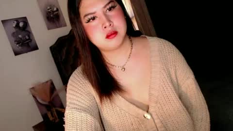 Ivy Morningstar online show from June 18, 1:17 am