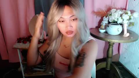Jen online show from July 7, 4:55 pm