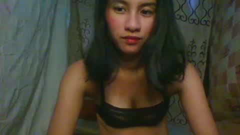 Snapshot of pinay_maex chatting on January 18, 2:58 am mae online show from January 18, 2:58 am