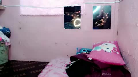 Snapshot of pinay_romancee chatting on February 15, 10:36 am pinay_romancee online show from February 15, 10:36 am