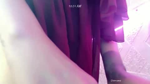 Snapshot of pinay_romancee chatting on March 24, 2:55 pm pinay_romancee online show from March 24, 2:55 pm