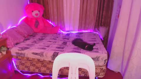 pinay_shawnx online show from December 27, 8:24 am