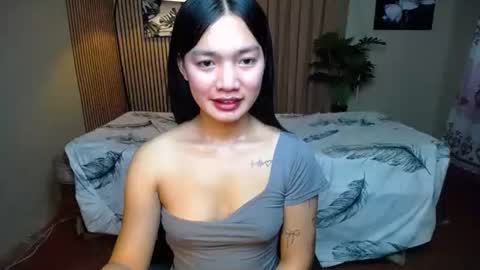 Shenna online show from October 19, 5:08 am