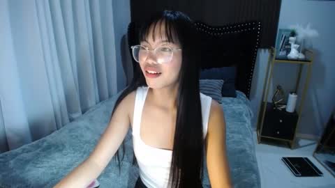 dee online show from February 26, 5:17 pm