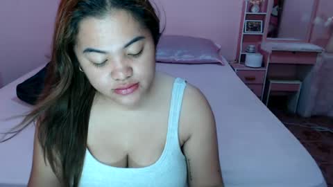 Snapshot of pinay_sweetheartx chatting on July 8, 1:43 am pinay_sweetheartx online show from July 8, 1:43 am