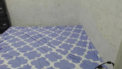 mhae-mhae online show from November 4, 2:27 pm