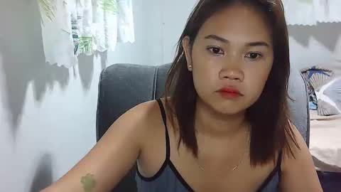 Snapshot of pinayligaya22 chatting on September 22, 2:19 pm JOY online show from September 22, 2:19 pm