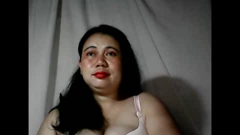 pinaymama12345 online show from October 20, 11:38 pm