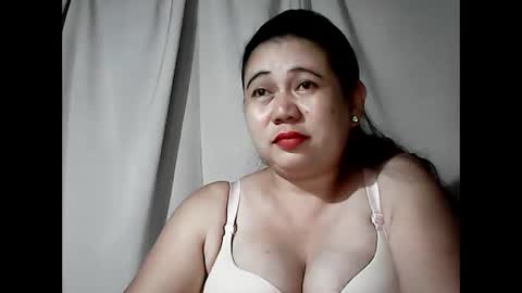 pinaymama12345 online show from March 13, 1:29 pm