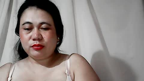 Snapshot of pinaymama12345 chatting on June 27, 10:48 pm pinaymama12345 online show from June 27, 10:48 pm