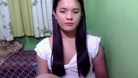 Snapshot of pinaymorena_rhowe chatting on December 12, 10:34 am pinaymorena_rhowe online show from December 12, 10:34 am