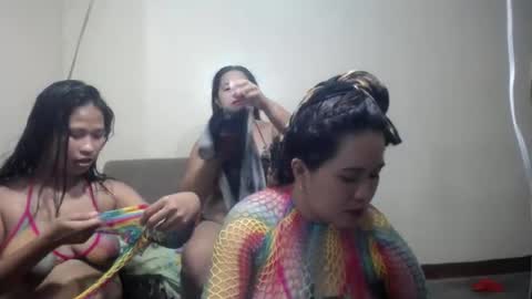 Snapshot of pinaysquirtpussy chatting on July 27, 12:39 am pinaysquirtpussy online show from July 27, 12:39 am
