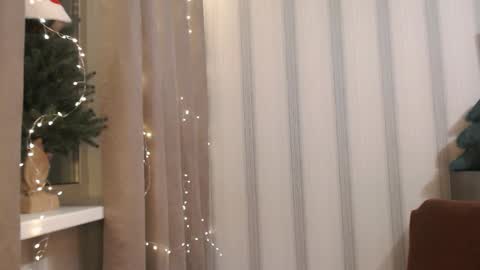       online show from December 17, 7:31 pm