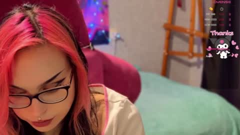 Snapshot of pineapple_dope chatting on June 30, 10:22 pm Nancy online show from June 30, 10:22 pm