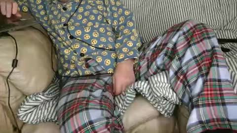 Snapshot of pinewoodman chatting on November 16, 4:07 am pinewoodman online show from November 16, 4:07 am