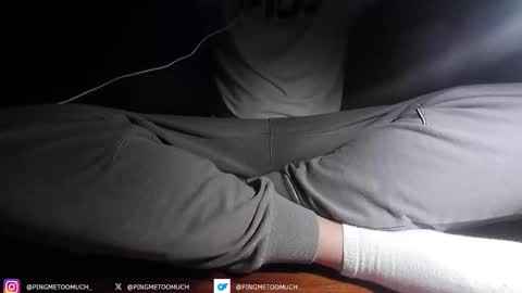 PingMeTooMuch online show from September 30, 7:52 pm