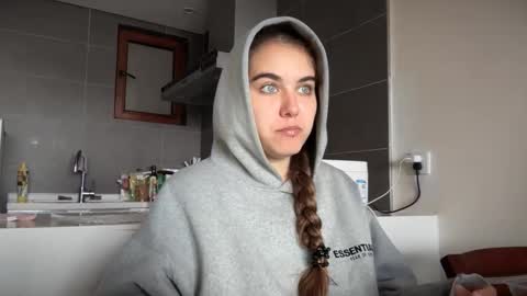 Susie online show from January 7, 4:37 am