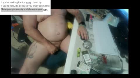 pini_z online show from January 29, 8:46 pm