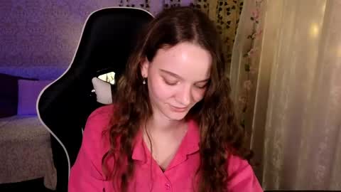 Snapshot of pink__sun chatting on March 21, 7:50 pm Stephanie online show from March 21, 7:50 pm