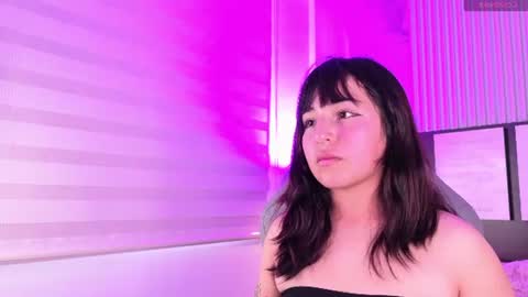 pink_as online show from July 27, 9:55 pm