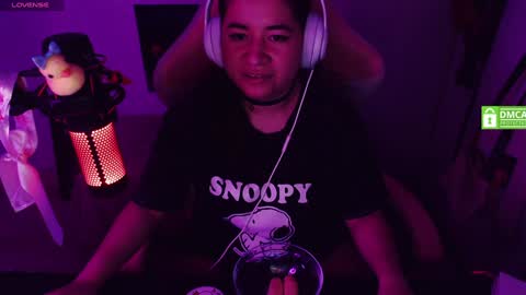 Snapshot of pink_girl0n chatting on December 26, 4:21 am Kitty online show from December 26, 4:21 am