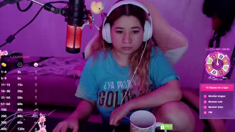 Snapshot of pink_girl0n chatting on February 22, 9:34 am Kitty online show from February 22, 9:34 am