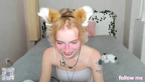 Snapshot of pink_lila18 chatting on October 6, 8:56 am pink_lila18 online show from October 6, 8:56 am