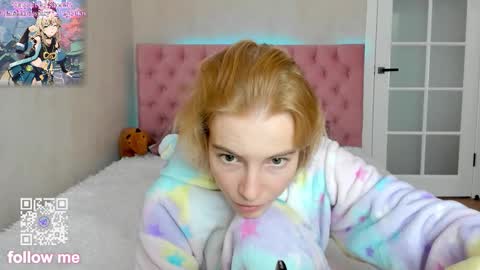 Snapshot of pink_lila18 chatting on October 27, 8:40 am pink_lila18 online show from October 27, 8:40 am