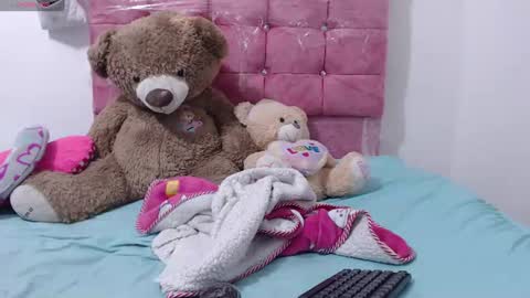 pink_love_25 online show from June 15, 6:48 am