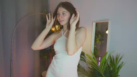 Snapshot of pink_muse chatting on October 9, 2:48 pm Muse online show from October 9, 2:48 pm