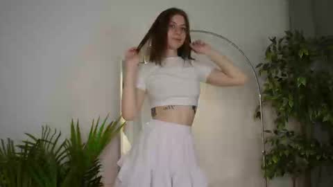 Snapshot of pink_muse chatting on November 6, 2:07 pm Muse online show from November 6, 2:07 pm