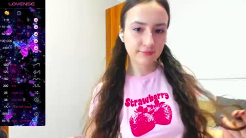 pink_soda33 online show from June 12, 5:17 am