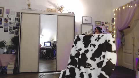 Snapshot of pink_soup chatting on December 3, 3:32 pm Sony online show from December 3, 3:32 pm