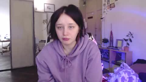 Snapshot of pink_soup chatting on December 19, 5:36 am Sony online show from December 19, 5:36 am