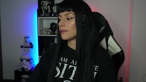 Emily online show from April 22, 2:25 am