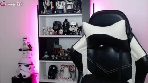 Emily online show from May 13, 3:09 pm