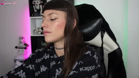Emily online show from May 22, 5:18 pm