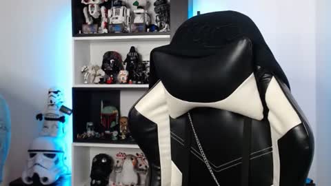 Emily online show from June 10, 4:50 pm