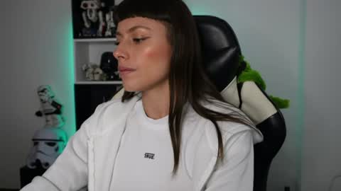 Emily online show from July 19, 5:05 pm