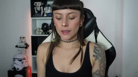 Emily online show from July 26, 6:04 pm