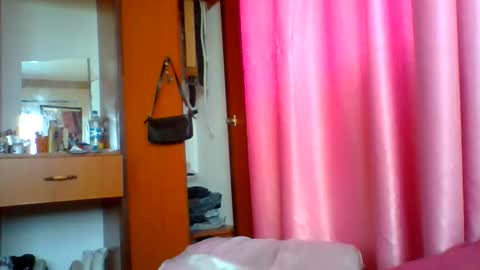 Snapshot of pinkdomina01 chatting on June 9, 9:32 am pinkdomina01 online show from June 9, 9:32 am