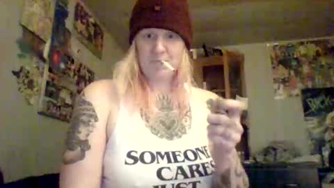 Snapshot of pinkelephants17 chatting on October 21, 8:48 am Pinkelephants online show from October 21, 8:48 am