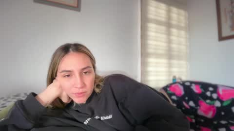 Snapshot of pinkilola chatting on May 3, 4:35 pm Pinkilola online show from May 3, 4:35 pm