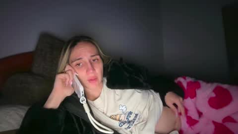 Snapshot of pinkilola chatting on May 19, 2:07 am Pinkilola online show from May 19, 2:07 am