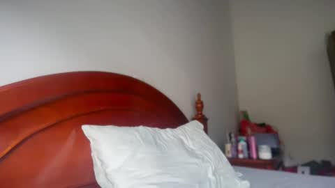 Snapshot of pinkilola chatting on June 5, 6:46 pm Pinkilola online show from June 5, 6:46 pm
